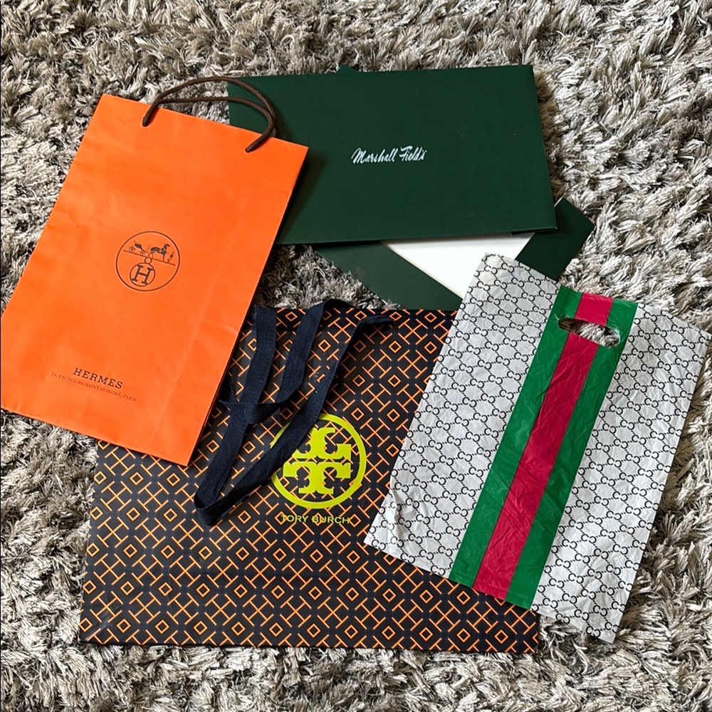 Bundle of  paper Shopping Bag.